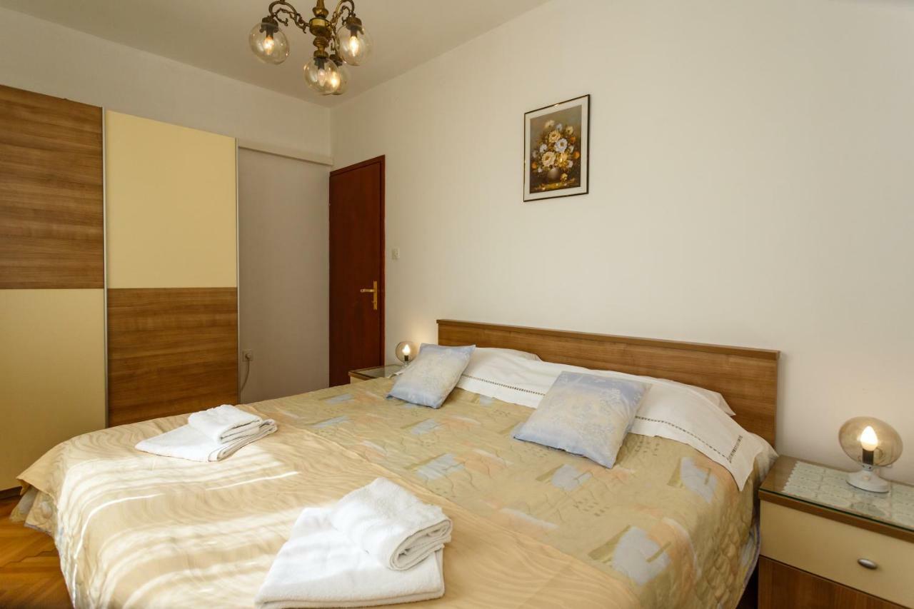 Villa Rosi Krk Town Exterior photo